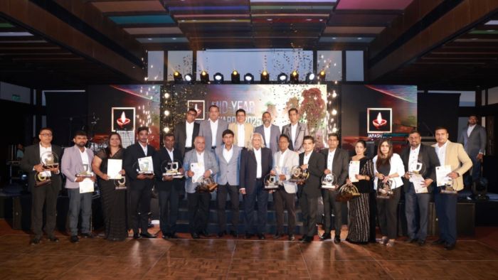 Janashakthi Life Rewards Top Achievers at Mid-Year Awards 2025
